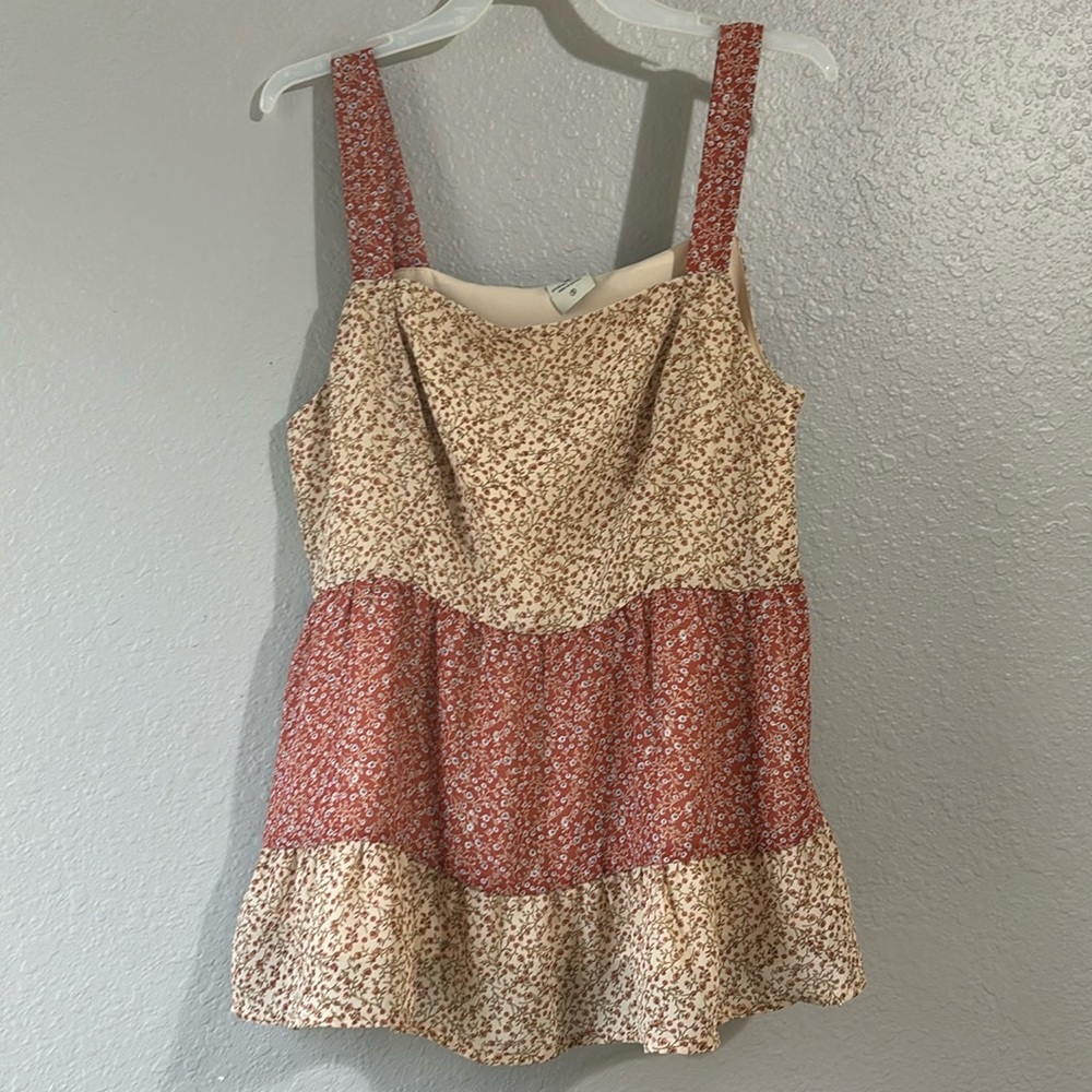 Paper Crane pink and cream flowy tank top. Size small.